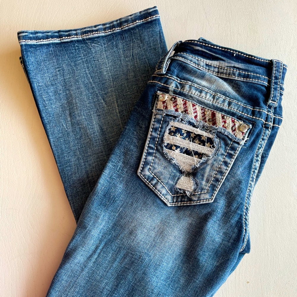 Womens Miss Me jeans, hardly worn, in good condition